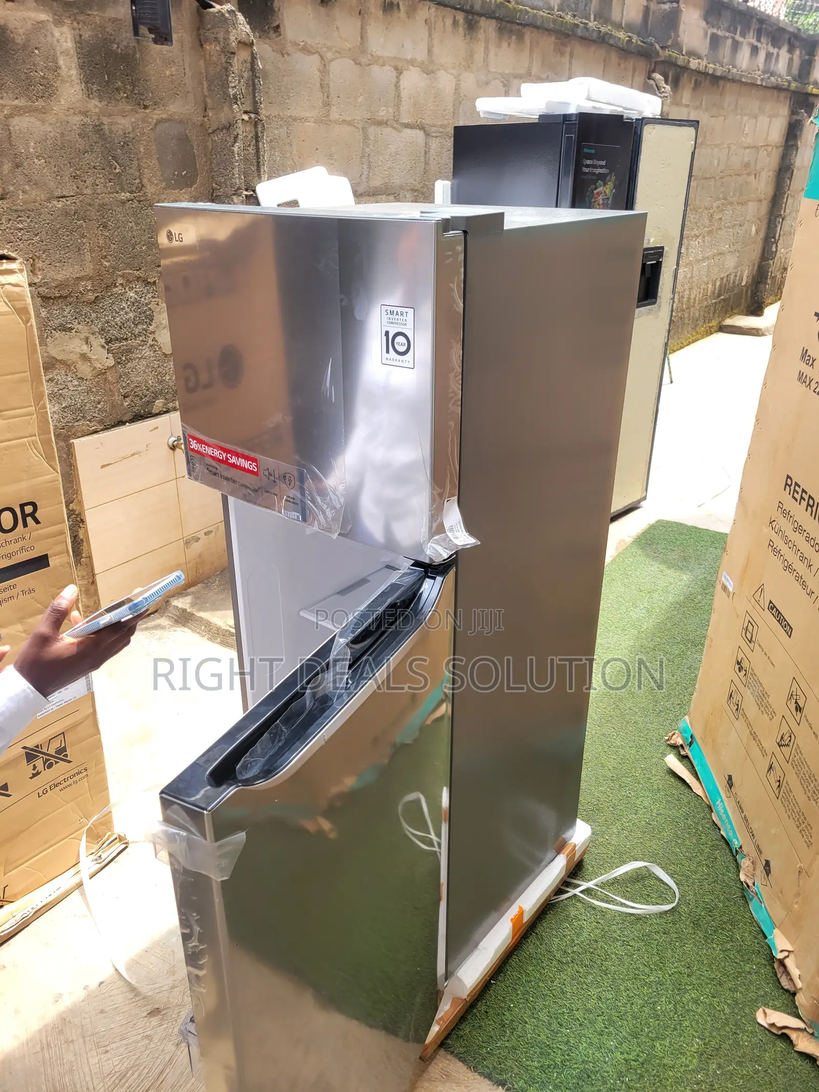 LG 234 Litres Fridge Freezer Combination