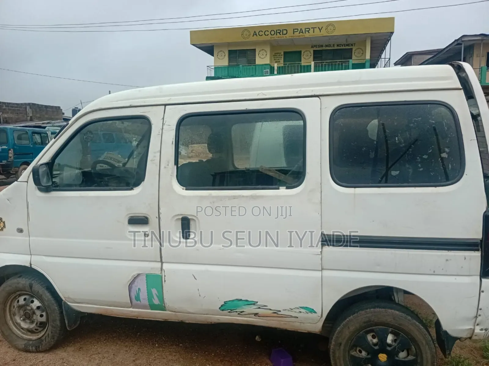 Suzuki APV Minibus 2010 White