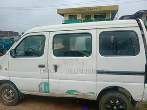 Suzuki APV Minibus 2010 White
