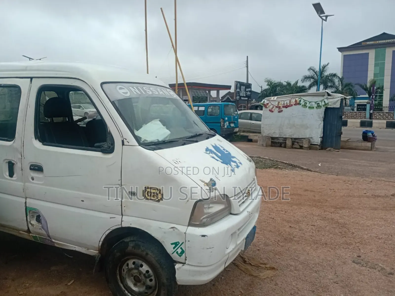 Suzuki APV Minibus 2010 White