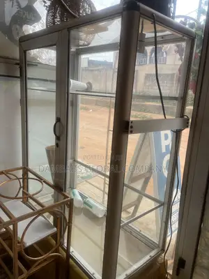 Showglass for Office Space