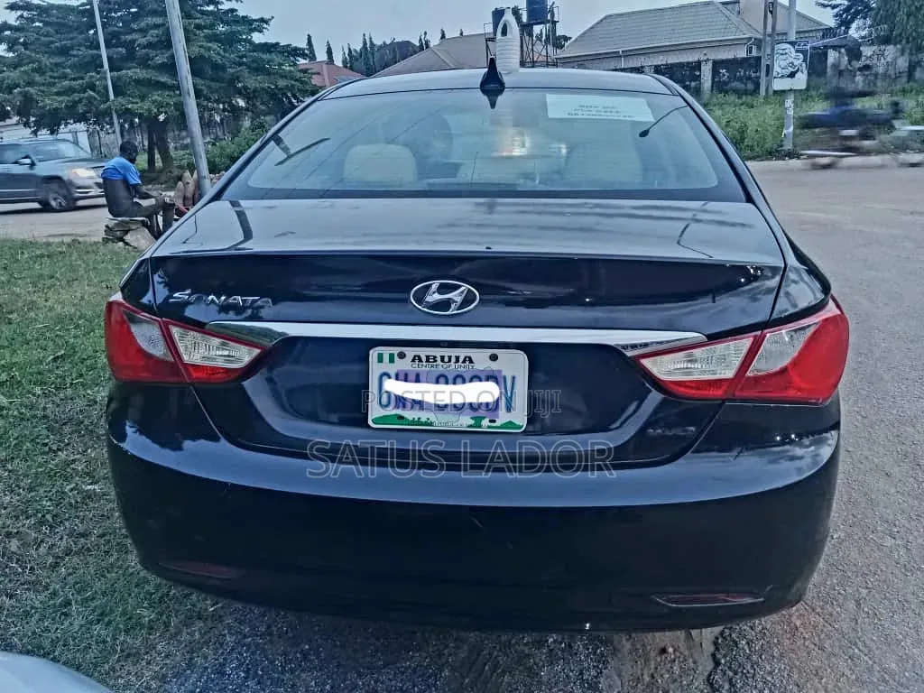 Hyundai Sonata 2013 Black