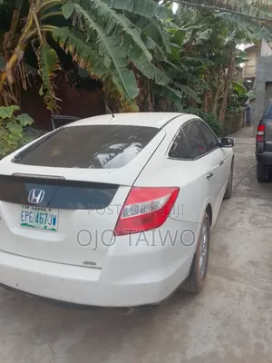 Honda Crosstour 3.5 AWD 2011 White