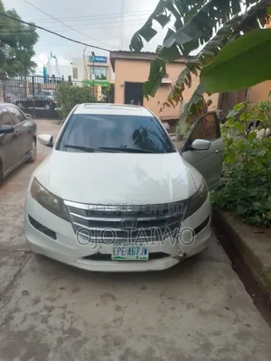Honda Crosstour 3.5 AWD 2011 White