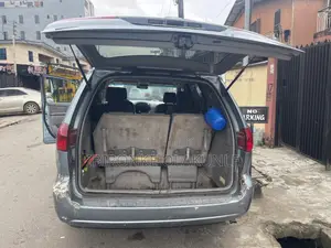 Toyota HiAce 2025 Blue