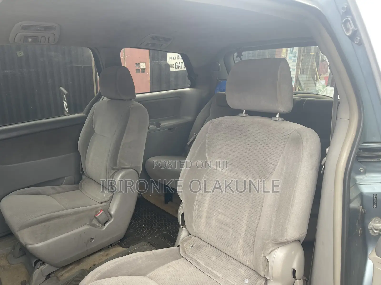 Toyota HiAce 2025 Blue