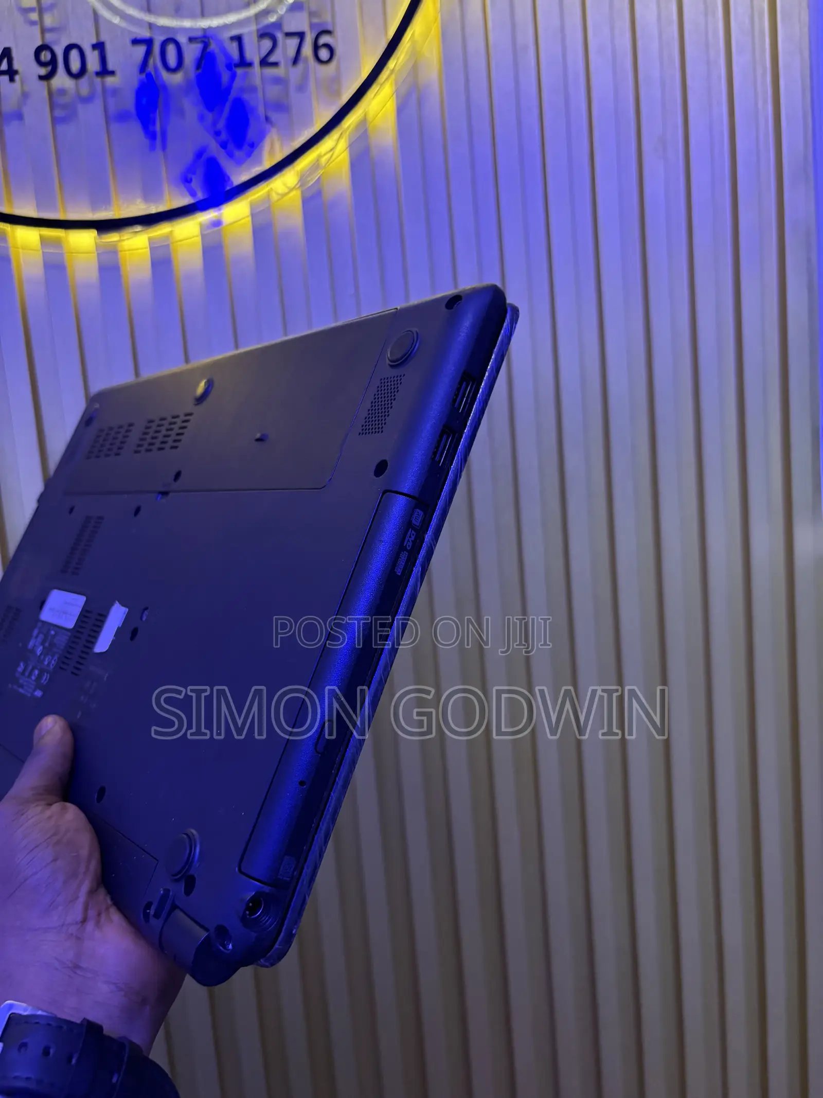 Laptop Acer Aspire 1 4GB Intel Core i3 HDD+SSD 250GB