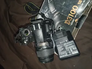 Uk Used Nikkon D3100 With 18-55mm Lens