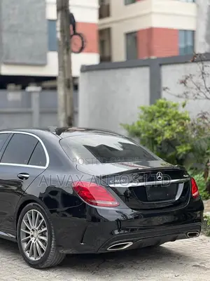 Mercedes-Benz C400 2017 Black