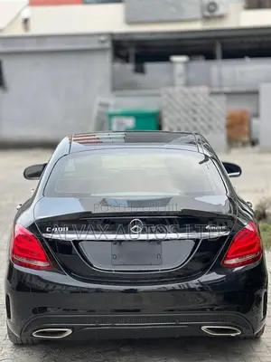 Mercedes-Benz C400 2017 Black