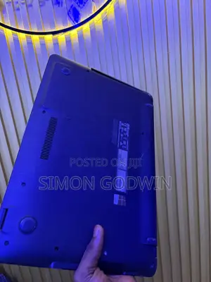 Laptop Asus 1015E 4GB Intel Core i3 HDD+SSD 250GB
