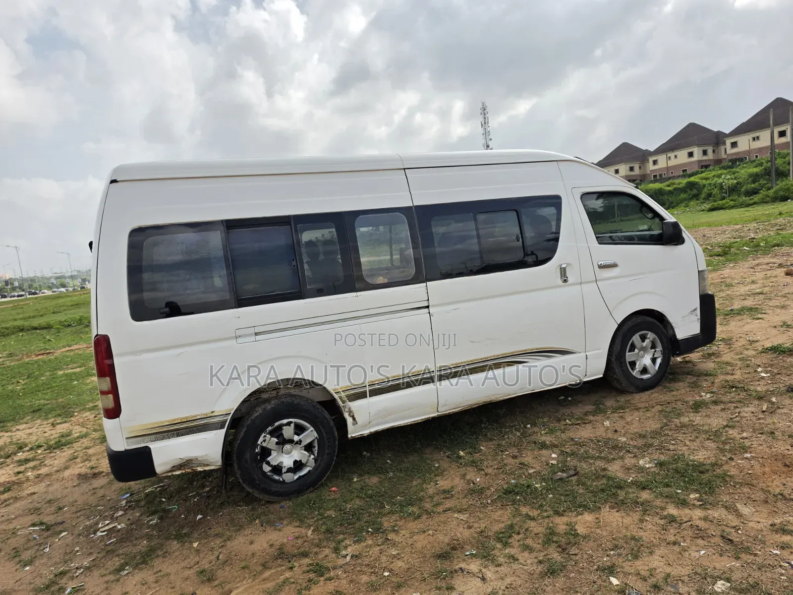 Toyota HiAce 2012 White
