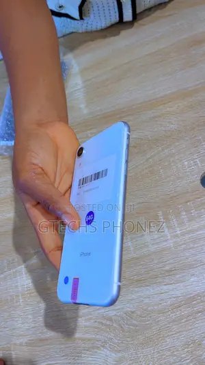 Apple iPhone XR 64 GB White
