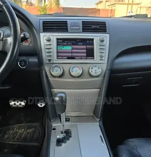 Toyota Camry SE V6 4dr Sedan (3.5L 6cyl 6AM) 2010 Red