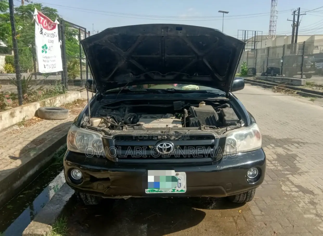 Toyota Highlander 2004 Black