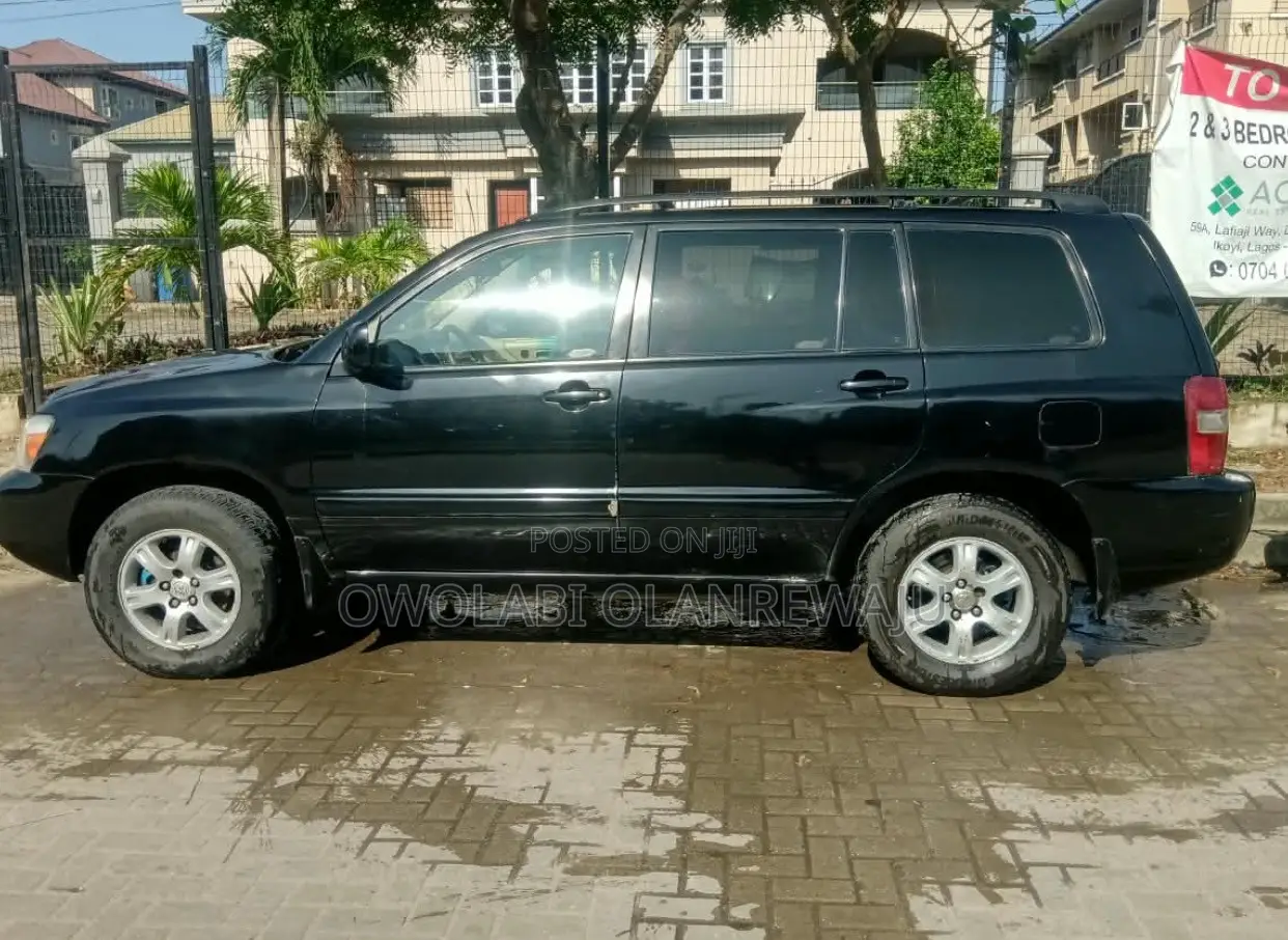 Toyota Highlander 2004 Black