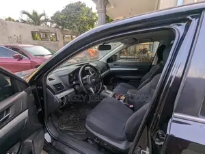 Subaru Legacy 2.5i 2011 Black