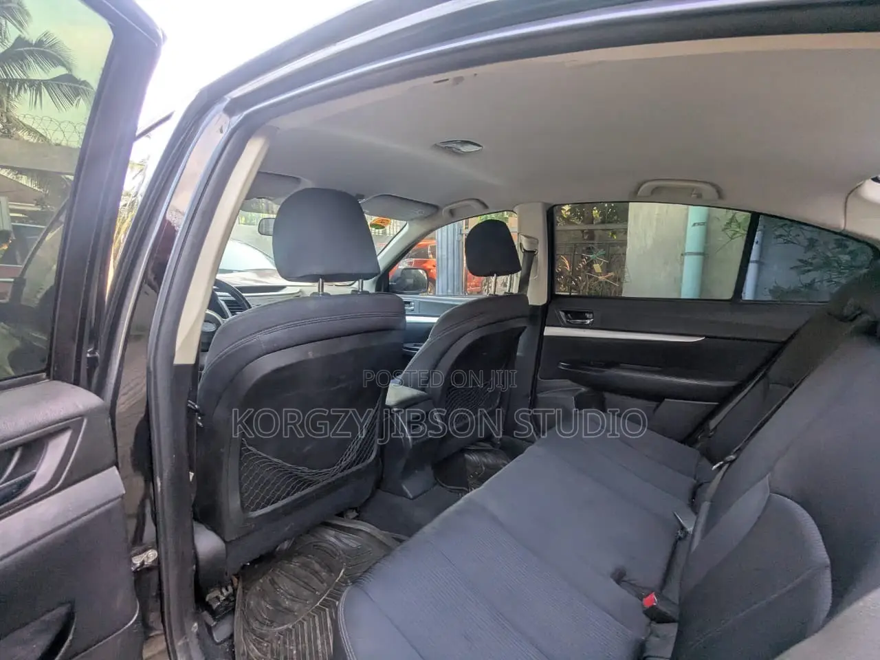 Subaru Legacy 2.5i 2011 Black