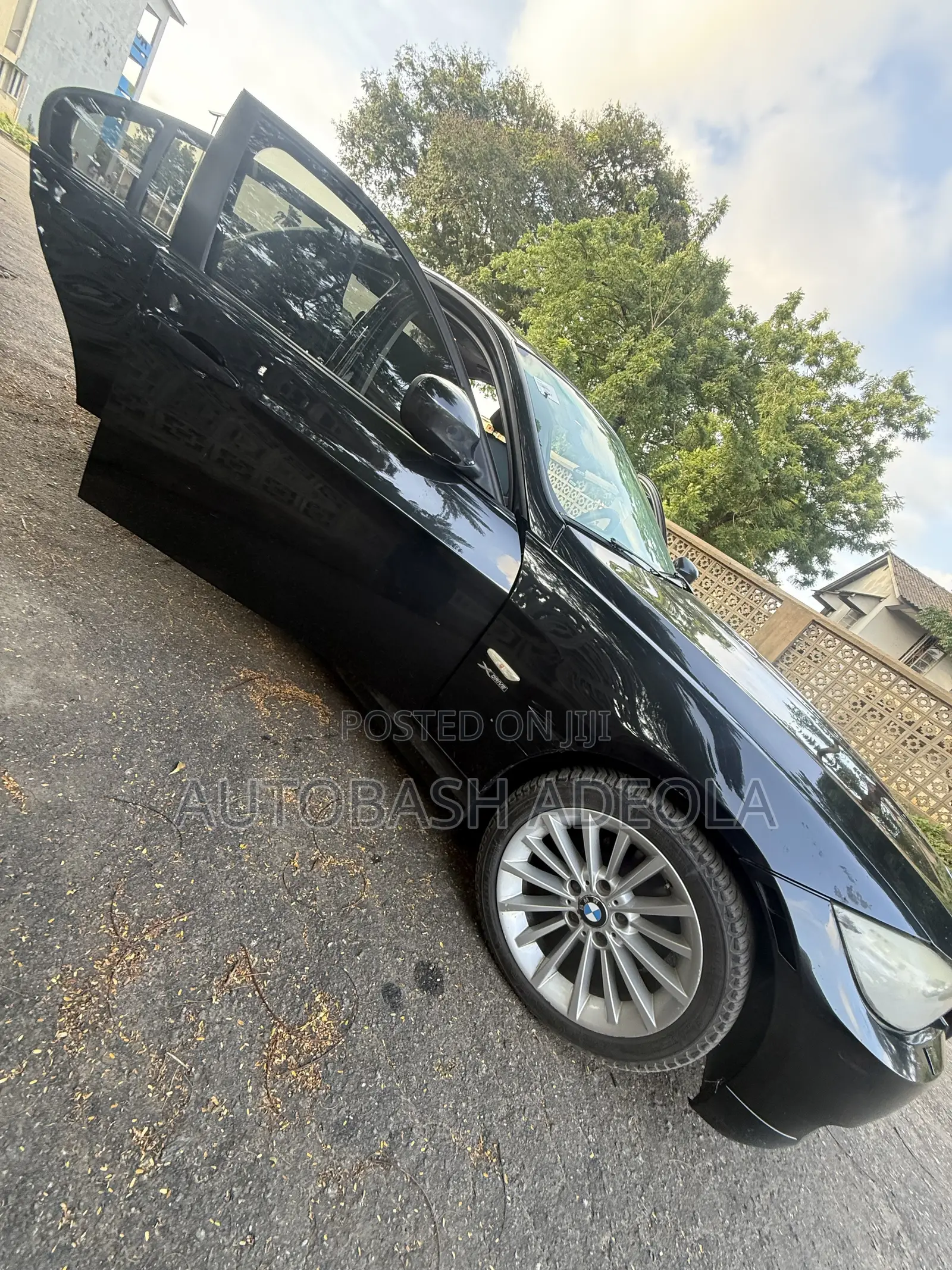 BMW 325i 2010 Black