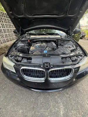 BMW 325i 2010 Black