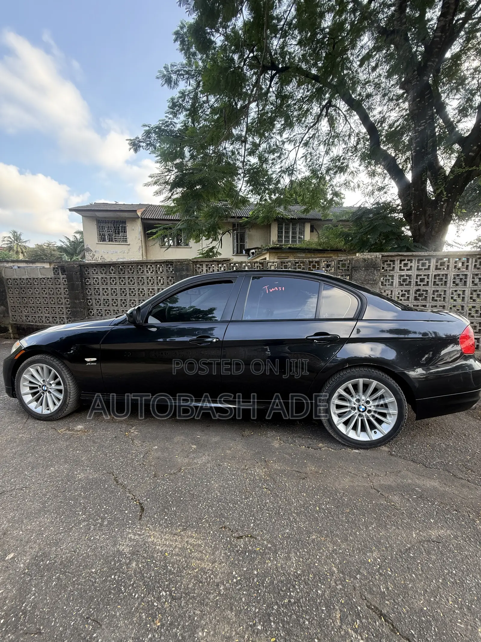 BMW 325i 2010 Black