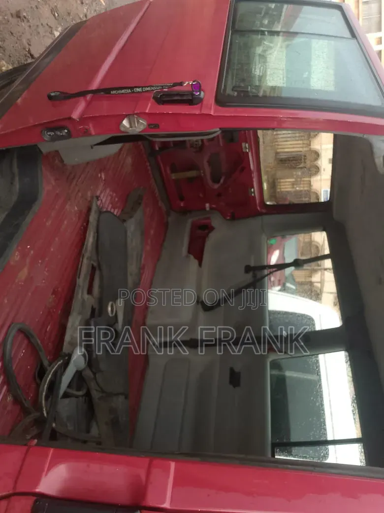 Volkswagen Transporter 2002 Red