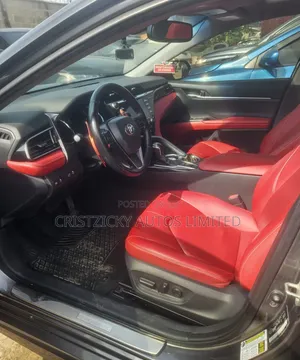 Toyota Camry 2020 Gray