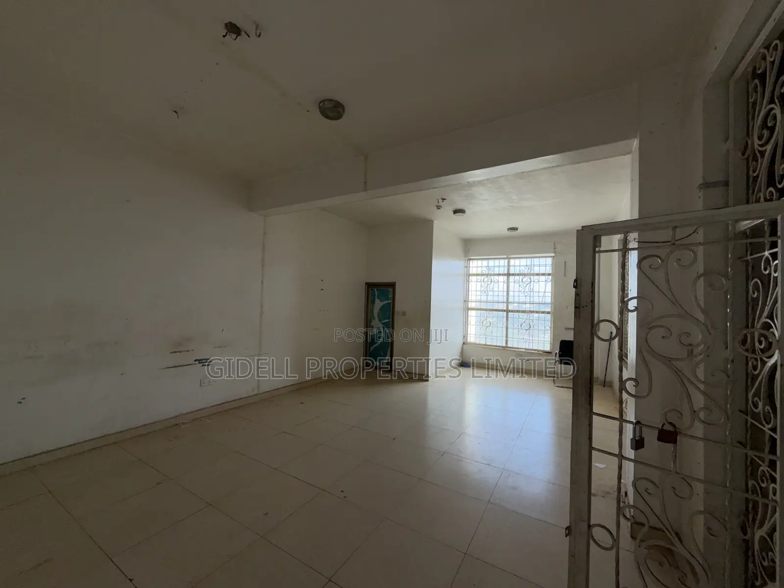 39SQM Office Space on the First Floor