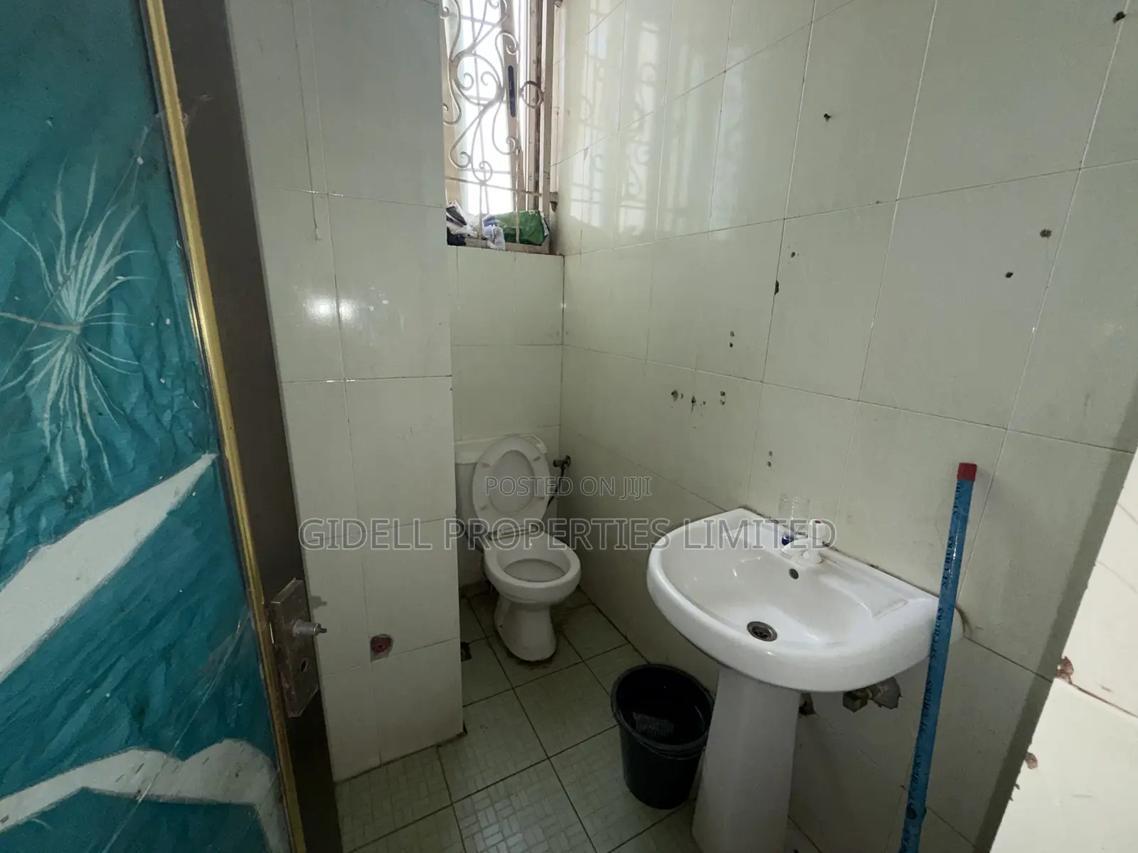 39SQM Office Space on the First Floor