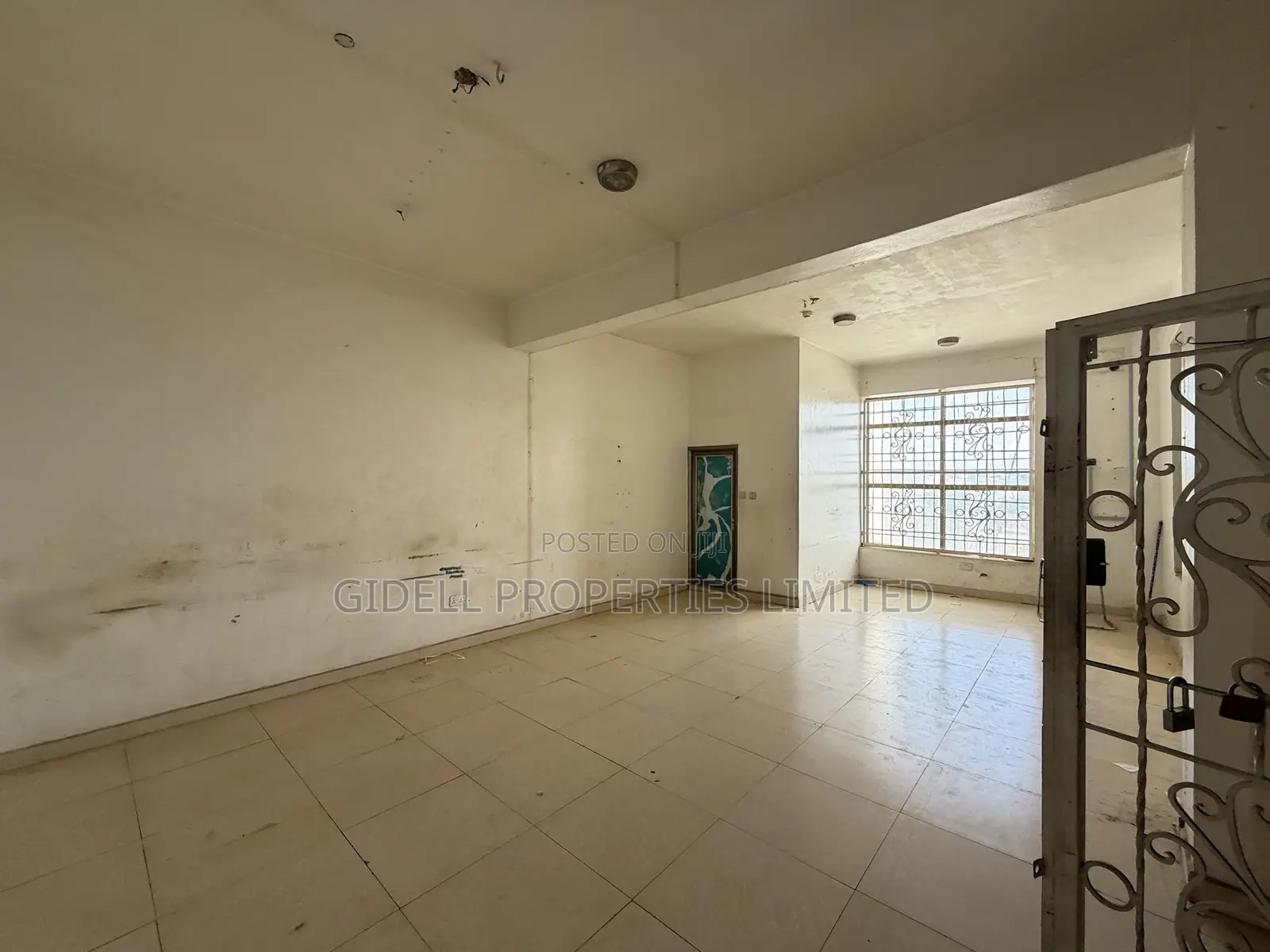 39SQM Office Space on the First Floor