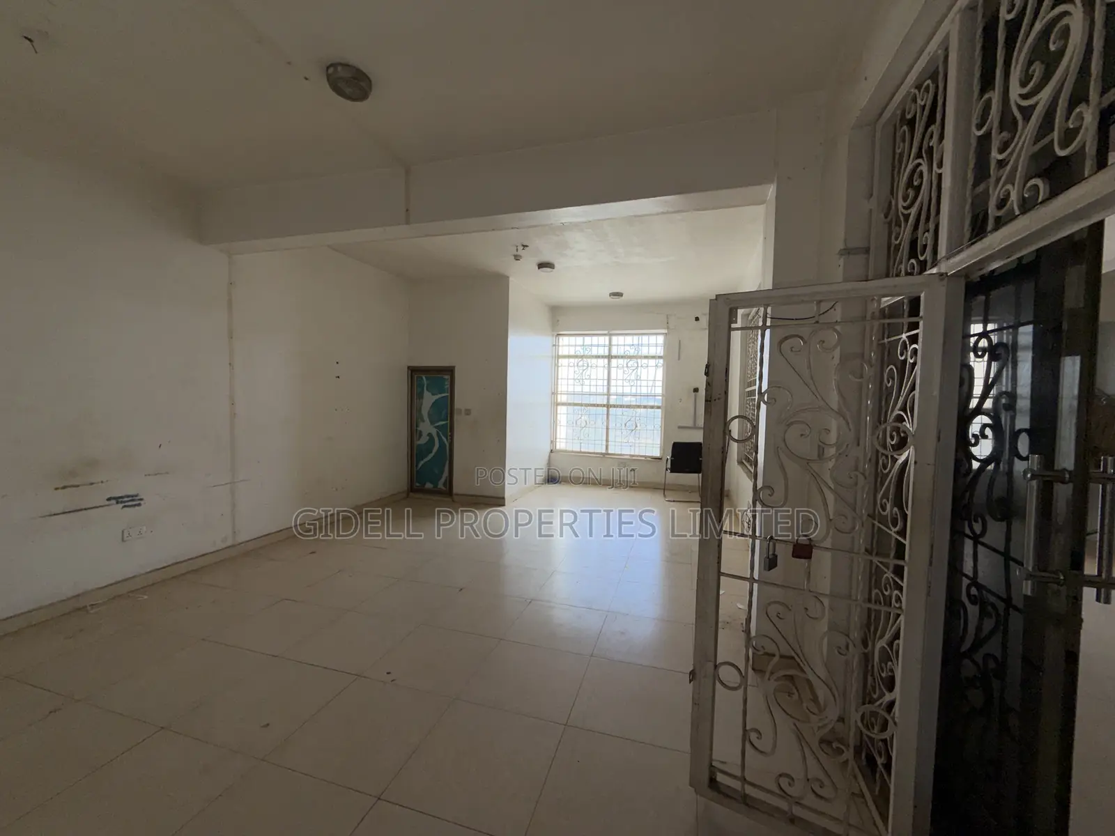 39SQM Office Space on the First Floor