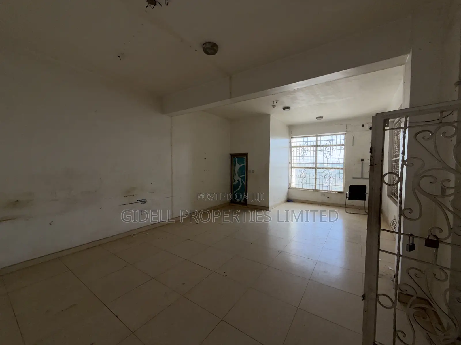 39SQM Office Space on the First Floor