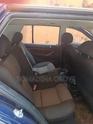 Volkswagen Golf 1.6 2003 Blue