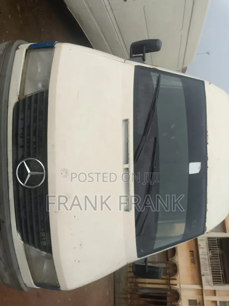 Mercedes-Benz Sprinter 2005 White