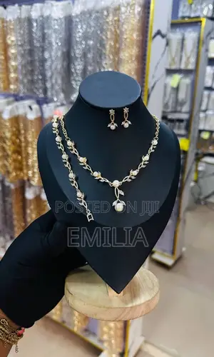New Necklace, Bangles, and Earrings Set Latest Collection