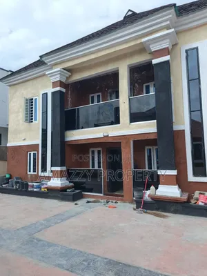 3bdrm Duplex in Agungi for rent