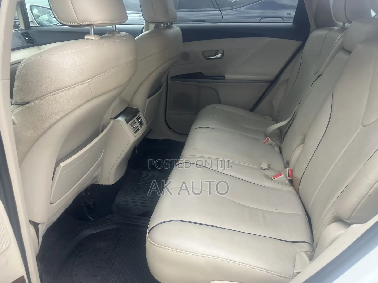 Toyota Venza XLE 2013 White