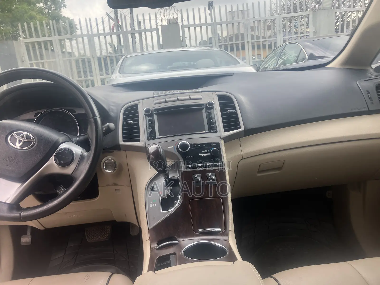 Toyota Venza XLE 2013 White