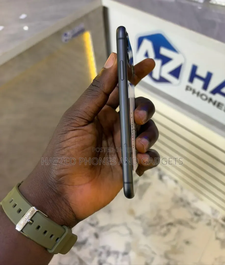 Apple iPhone 11 64 GB