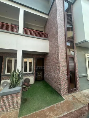 4bdrm Townhouse / Terrace in Millennium Estate, Millenuim/UPS for rent