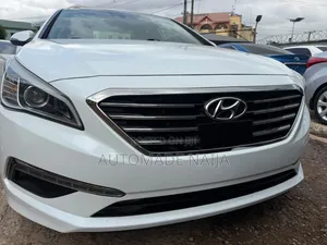 Hyundai Sonata Limited 4dr Sedan (2.4L 4cyl 6A) 2015 White