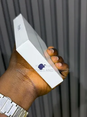 New Apple iPhone Air 256 GB