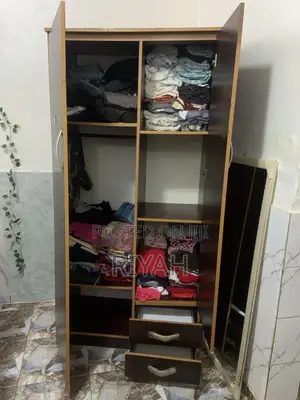Quality Wardrobe for Sale – Spacious & Neatly Used