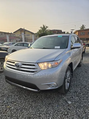Toyota Highlander Limited 2012 Silver