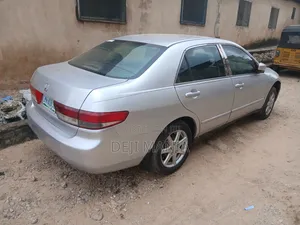 Honda Accord Automatic 2004 Silver