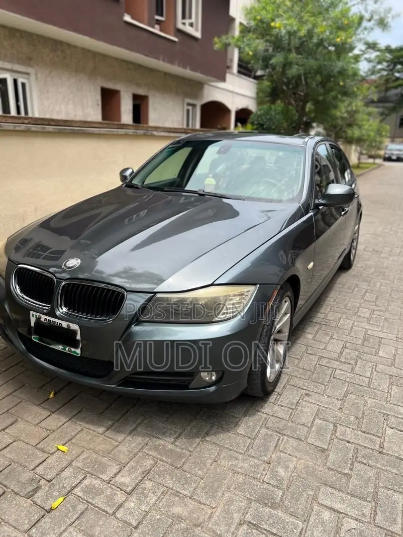 BMW 328i 2010 Green