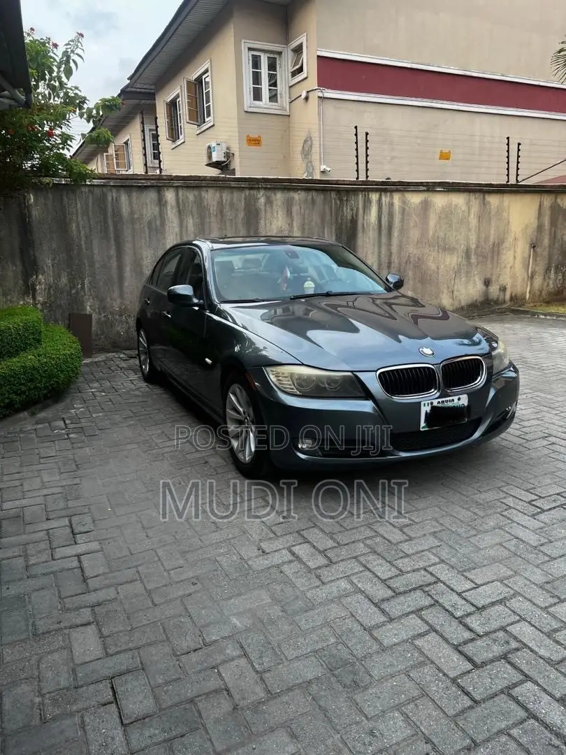 BMW 328i 2010 Green