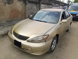 Toyota Camry 2003 Gold