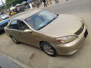 Toyota Camry 2003 Gold