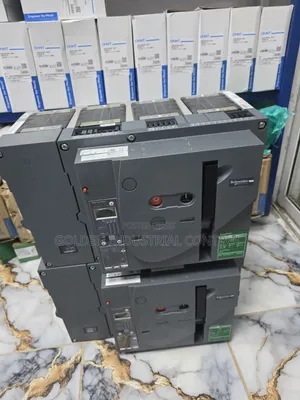Breaker 1250A a C